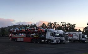Tuckerbox Motor Inn